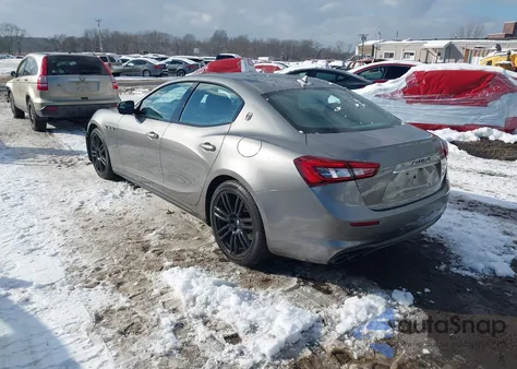 2019 Maserati Ghibli z USA, uszkodzony, nr VIN ZAM57XSAXK1320810